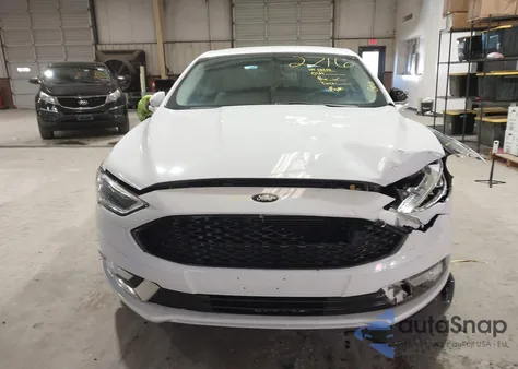 2017 Ford Fusion Titanium из США, поврежденный, VIN 3FA6P0K92HR146483